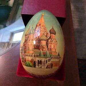 LARGE VINTAGE HAND PAINTED RUSSIAN HISTORICAL EGG